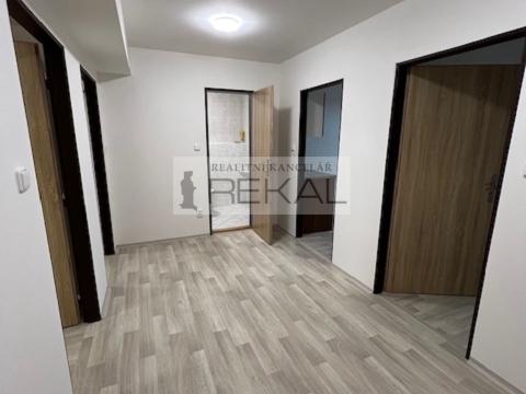 Pronájem bytu 3+1, Praha - Stodůlky, Flöglova, 80 m2