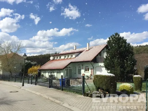 Prodej rodinného domu, Praha - Nebušice, Na Malé Šárce, 178 m2