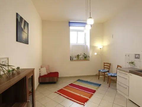 Pronájem kanceláře, Praha - Vinohrady, Lužická, 38 m2