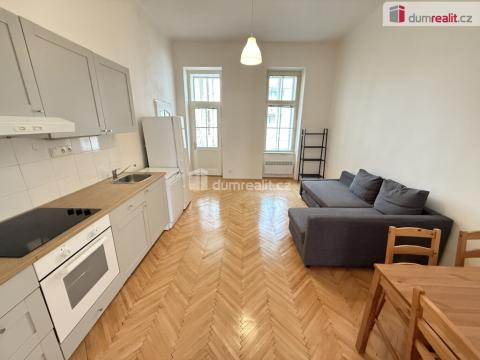 Pronájem bytu 2+kk, Praha - Smíchov, Klicperova, 60 m2