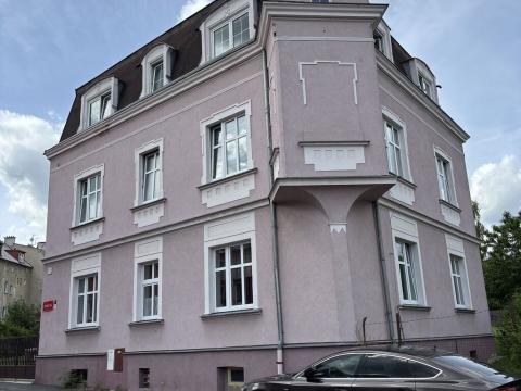 Prodej bytu 4+1, Karlovy Vary - Stará Role, Rybářská, 111 m2