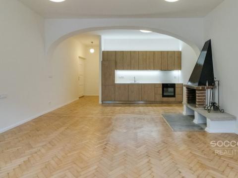 Pronájem bytu 1+kk, Praha - Karlín, Křižíkova, 49 m2