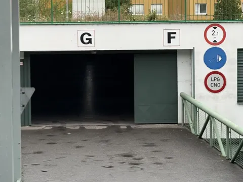 Pronájem garáže, Praha - Troja, Ratibořská, 18 m2