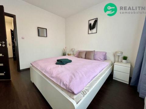 Pronájem bytu 2+1, Karlovy Vary, Charkovská, 48 m2