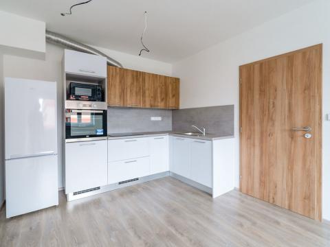 Prodej bytu 2+kk, Jince, Zborovská, 41 m2