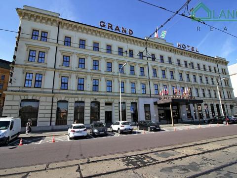 Pronájem obchodního prostoru, Brno, Benešova, 160 m2