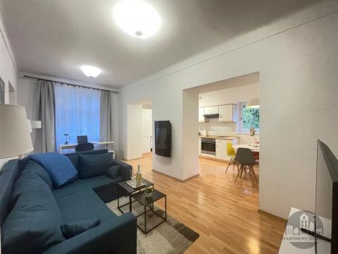 Pronájem bytu 2+kk, Praha, Svatoslavova, 55 m2