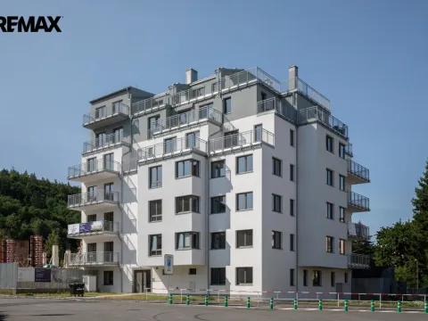 Prodej bytu 3+kk, Karlovy Vary, Šumavská, 103 m2