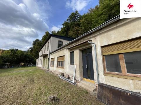 Prodej výrobních prostor, Úpice, Bezručova, 859 m2