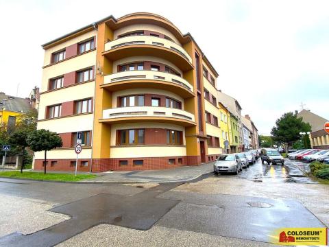 Pronájem bytu 3+1, Hodonín, 109 m2