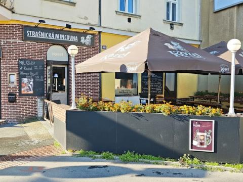 Pronájem restaurace, Praha, U hráze, 242 m2