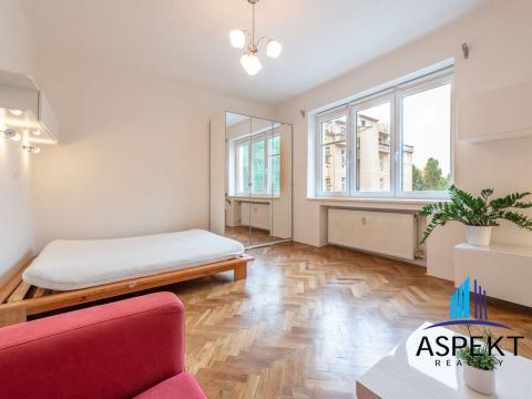 Pronájem bytu 1+kk, Praha - Podolí, Dvorecké náměstí, 30 m2