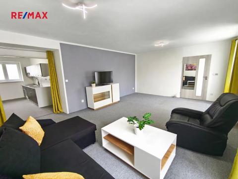 Pronájem kanceláře, Neratovice, 50 m2