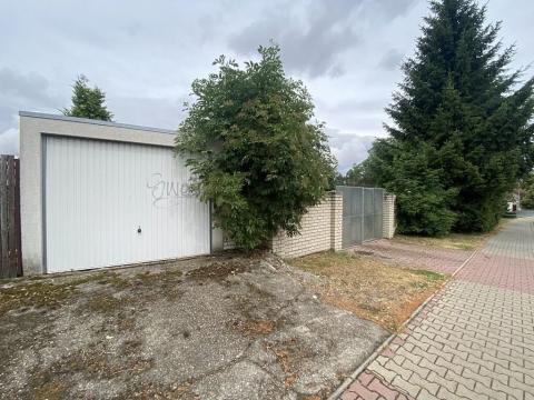 Dražba pozemku, Kněževes, Na Staré silnici, 393 m2