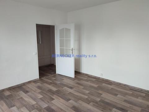 Pronájem bytu 1+kk, Hradec Králové, Gagarinova, 35 m2