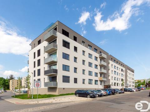Prodej bytu 2+kk, Chrudim, V Hliníkách, 51 m2