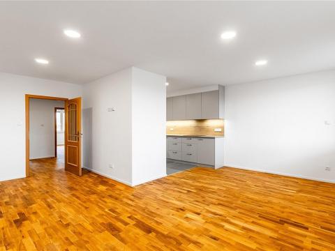 Prodej bytu 3+kk, Praha, Na Jarově, 79 m2