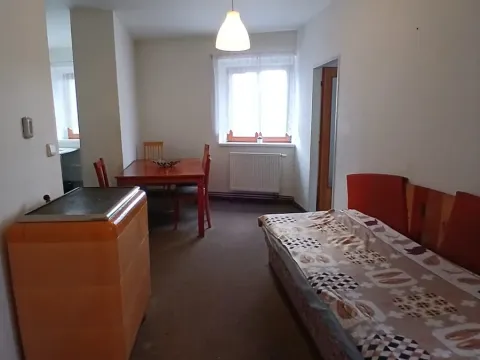 Pronájem bytu 2+kk, Praha - Libeň, V Holešovičkách, 42 m2