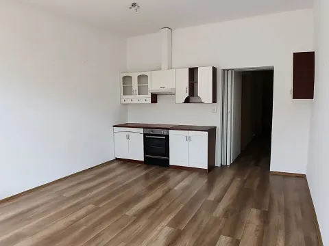 Pronájem bytu 2+kk, Praha - Libeň, Sokolovská, 47 m2
