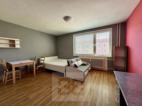 Pronájem bytu 1+kk, Brno, Ševelova, 32 m2