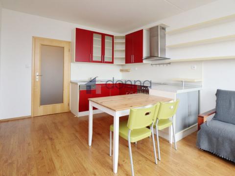 Pronájem bytu 2+kk, Praha, Voskovcova, 42 m2