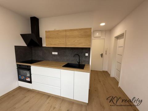 Prodej bytu 1+1, Vsetín, Ohrada, 34 m2