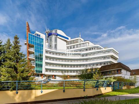 Pronájem kanceláře, Praha - Libeň, Podvinný mlýn, 2000 m2