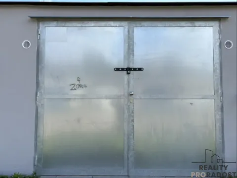 Pronájem garáže, Hodonín, 22 m2