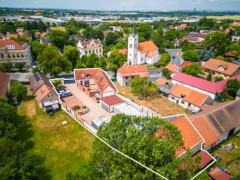 Prodej kanceláře, Čestlice, 1138 m2