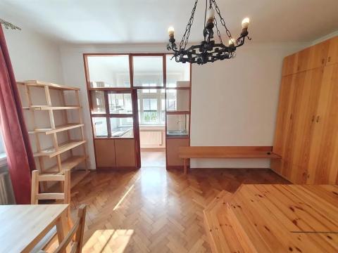 Pronájem bytu 1+kk, Praha - Libeň, Na Truhlářce, 30 m2