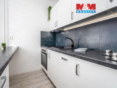 Prodej bytu 1+kk, Hradec Králové - Slezské Předměstí, Třebechovická, 35 m2