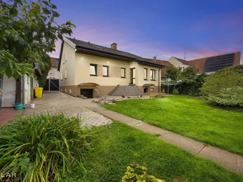 Prodej rodinného domu, Dolní Dunajovice, Zahradní, 170 m2