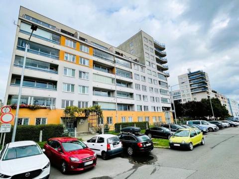 Pronájem bytu 3+kk, Praha - Stodůlky, Bašteckého, 68 m2