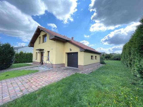 Pronájem rodinného domu, Trnová, 298 m2