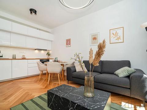 Prodej bytu 2+kk, Praha - Žižkov, Jeseniova, 45 m2