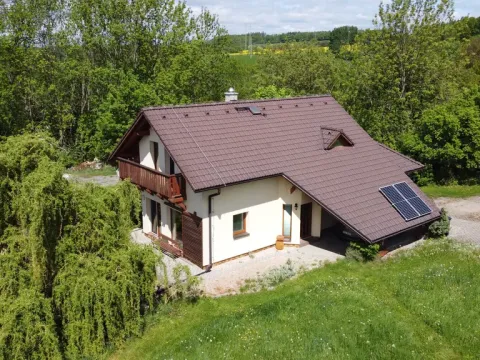 Prodej rodinného domu, Karlovice, 204 m2