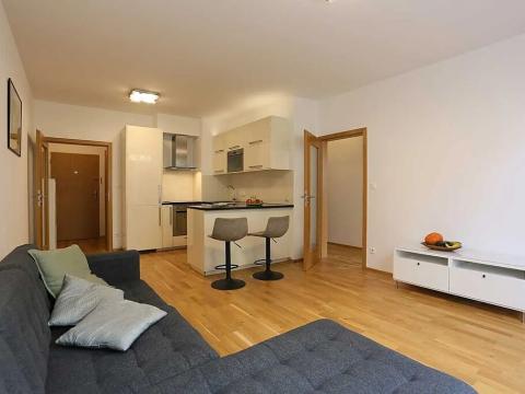 Pronájem bytu 3+kk, Praha - Veleslavín, Pod dvorem, 70 m2