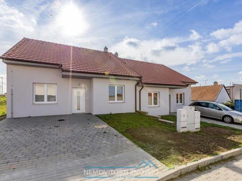 Prodej rodinného domu, Znojmo - Kasárna, 95 m2