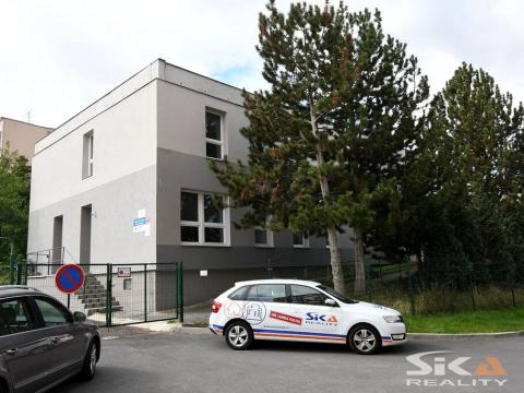 Pronájem komerční nemovitosti, Louny, Kosmonautů, 143 m2