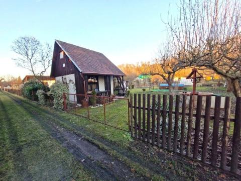 Pronájem chaty, Poděbrady, 32 m2
