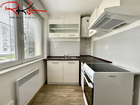 Prodej bytu 1+1, Milovice - Mladá, Spojovací, 29 m2