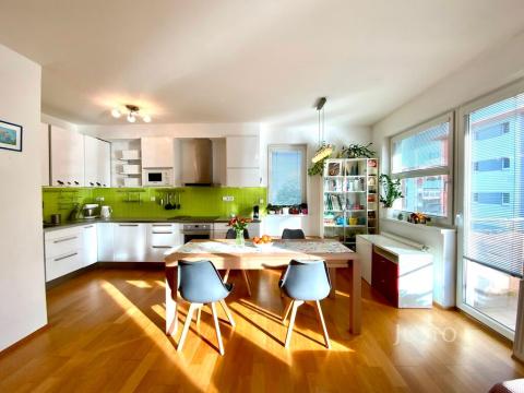 Prodej bytu 3+kk, Praha, Nad Akcízem, 81 m2