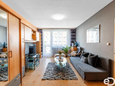 Prodej bytu 2+kk, Praha - Újezd, 49 m2