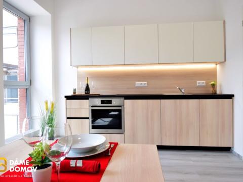 Pronájem bytu 1+kk, Zlín, Lorencova, 34 m2