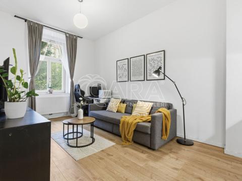 Prodej bytu 2+kk, Praha - Nusle, náměstí Generála Kutlvašra, 46 m2