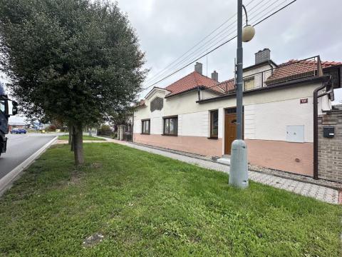 Pronájem kanceláře, Chrášťany, Plzeňská, 65 m2