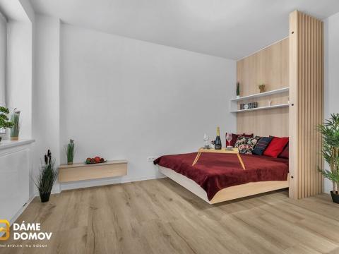 Pronájem bytu 1+kk, Zlín, Lorencova, 28 m2