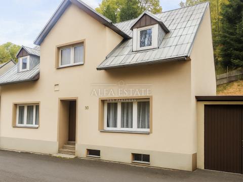Prodej rodinného domu, Jáchymov, Na Valech, 200 m2