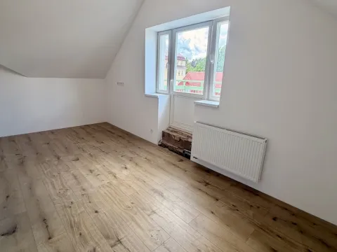 Prodej bytu 1+kk, Mariánské Lázně, Hlavní třída, 32 m2