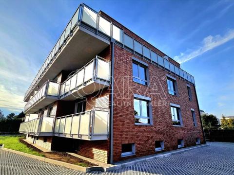 Pronájem bytu 1+kk, Praha - Třebonice, Do zahrádek II, 25 m2